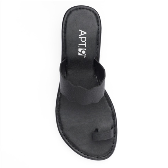 Apt. 9 Scalloped Wedge Flip-Flops Black New - Picture 4 of 6